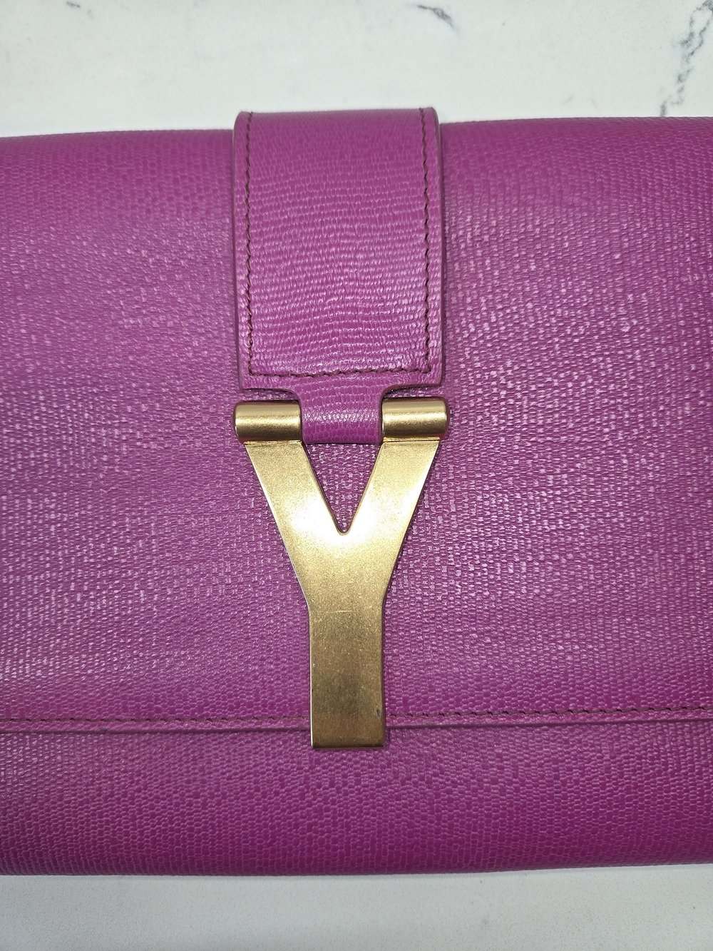 Authentic YSL Yves Saint Laurent Chyc Classic Y Ligne Clutch Fuchsia Leather - Picture 7 of 15